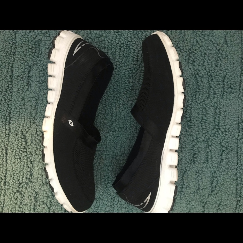 Sketchers Memory foam